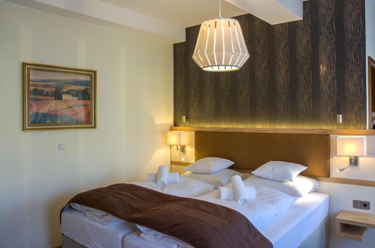 Hotel Klosterturm Χιλντεσχάιμ Εξωτερικό φωτογραφία