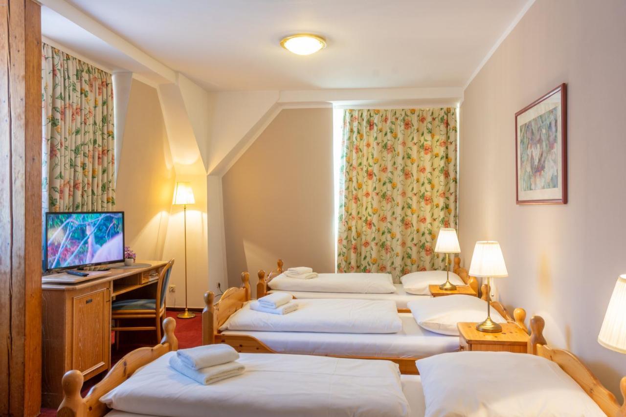 Hotel Klosterturm Χιλντεσχάιμ Εξωτερικό φωτογραφία